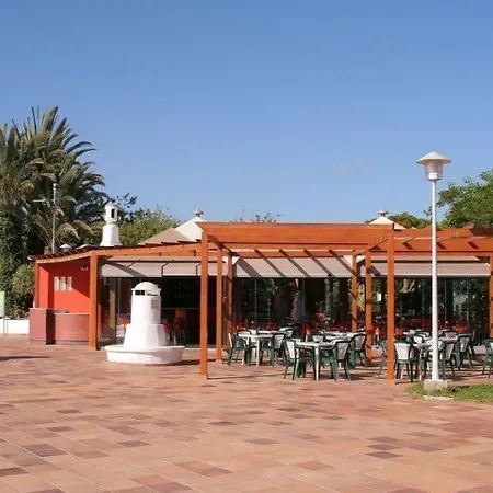 Cordial Sandy Golf Apartment